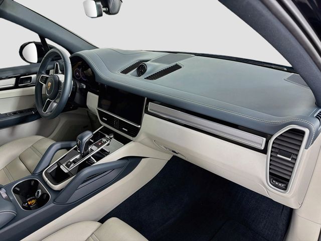 2023 Porsche Cayenne   - 23056235 - 30