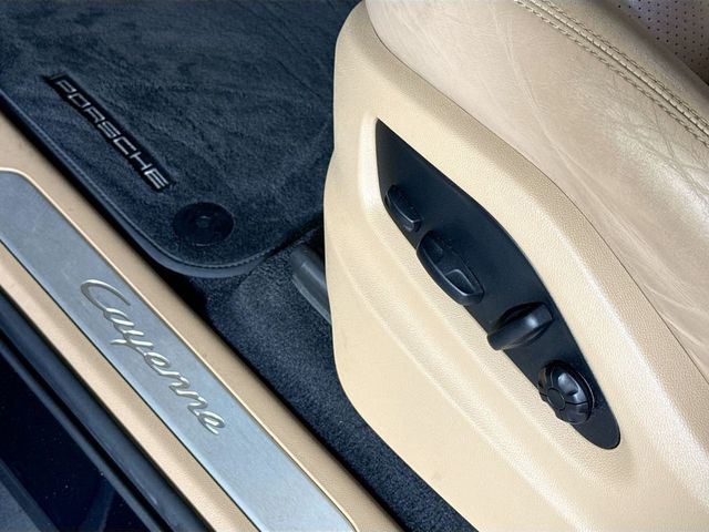 2023 Porsche Cayenne Base - 23051813 - 22