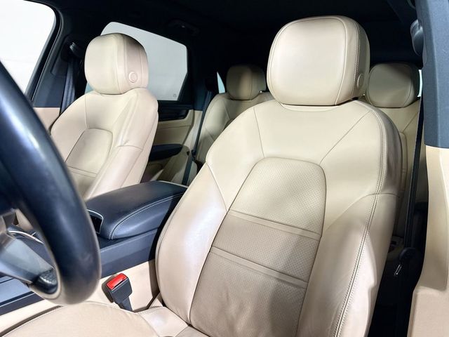 2023 Porsche Cayenne Base - 23051813 - 4