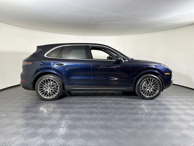 2023 Porsche Cayenne Base - 23051813 - 7