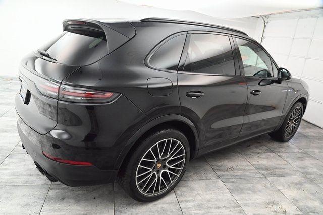2023 Porsche Cayenne Base - 22979916 - 1