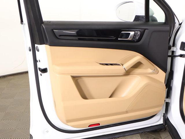 2023 Porsche Cayenne Base - 23018303 - 26