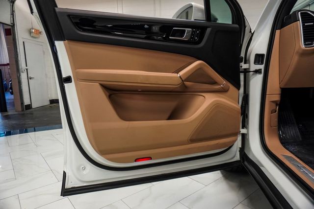 2023 Porsche Cayenne Base - 23063393 - 22