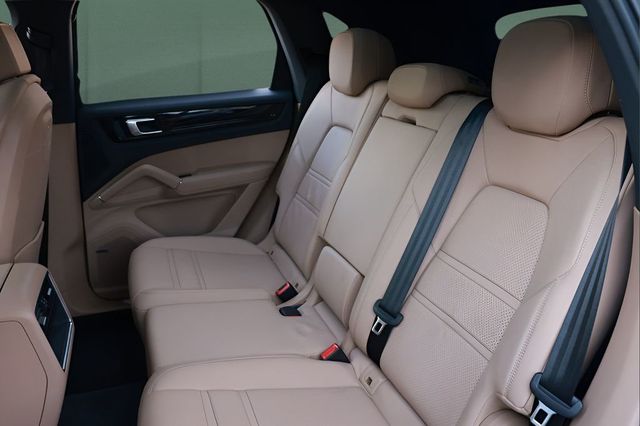 2023 Porsche Cayenne Base - 22992624 - 9
