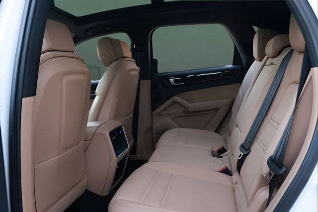 2023 Porsche Cayenne Base - 22992624 - 10