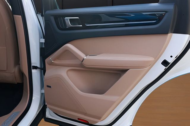 2023 Porsche Cayenne Base - 22992624 - 15