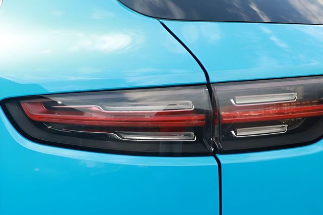 2023 Porsche Cayenne Base - 22992624 - 21