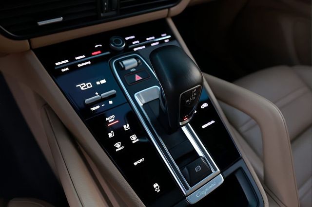 2023 Porsche Cayenne Base - 22992624 - 38