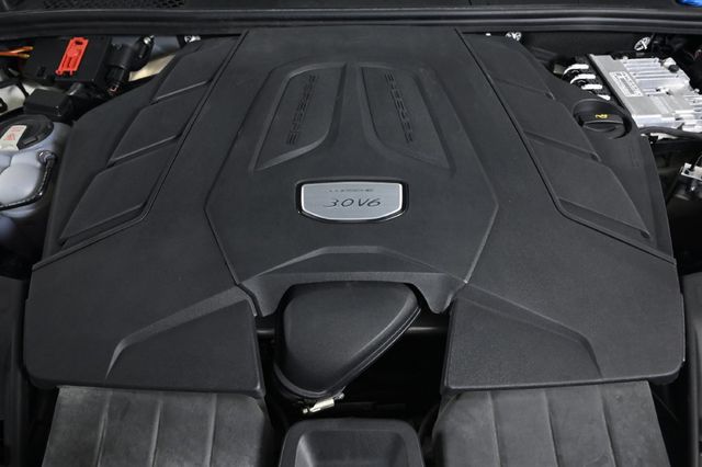 2023 Porsche Cayenne Base - 23089526 - 24