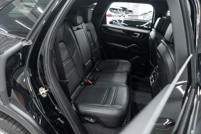 2023 Porsche Cayenne Base - 23081707 - 11