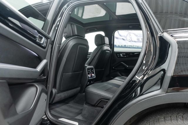 2023 Porsche Cayenne Base - 23081707 - 14