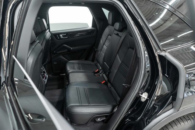 2023 Porsche Cayenne Base - 23081707 - 29