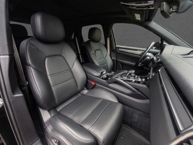 2023 Porsche Cayenne CLEAN CARFAX, 1 OWNER, AWD, PLATINUM EDITION, PREMIUM PKG PLUS - 23032857 - 7