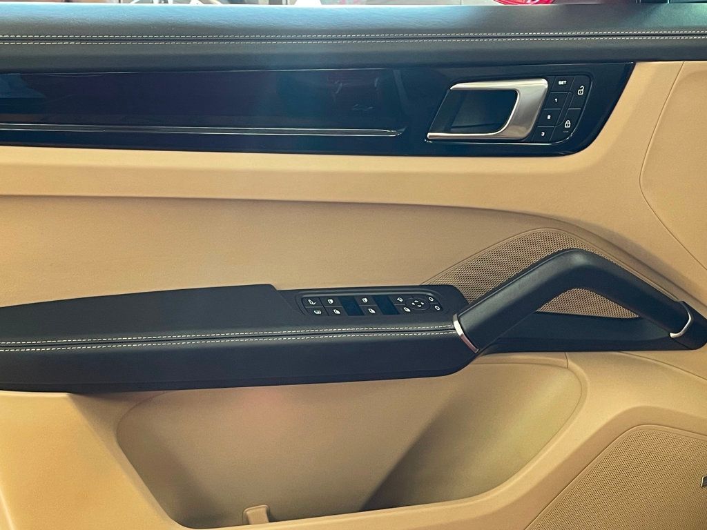 2023 Porsche Cayenne E-Hybrid - 23049808 - 13