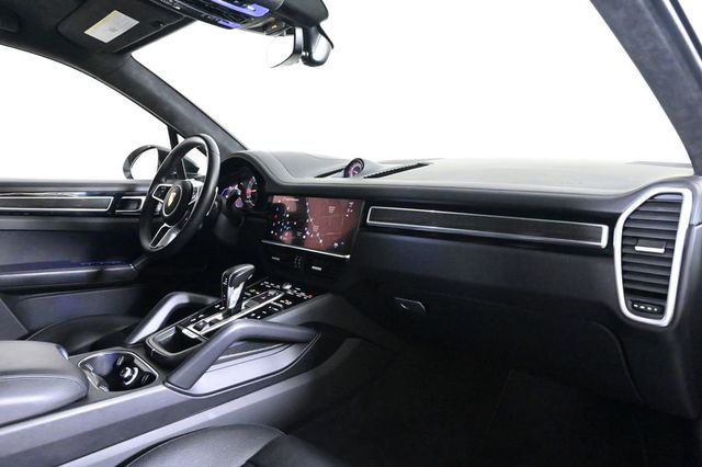 2023 Porsche Cayenne GTS - 23029400 - 16