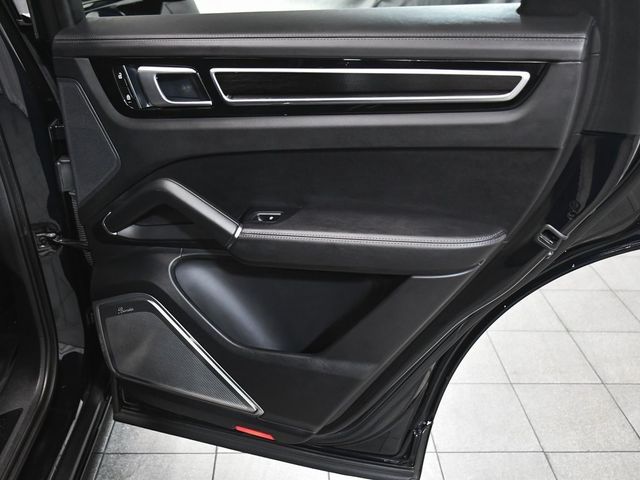 2023 Porsche Cayenne GTS - 22901511 - 14