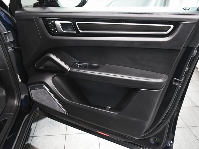 2023 Porsche Cayenne GTS - 22901511 - 17