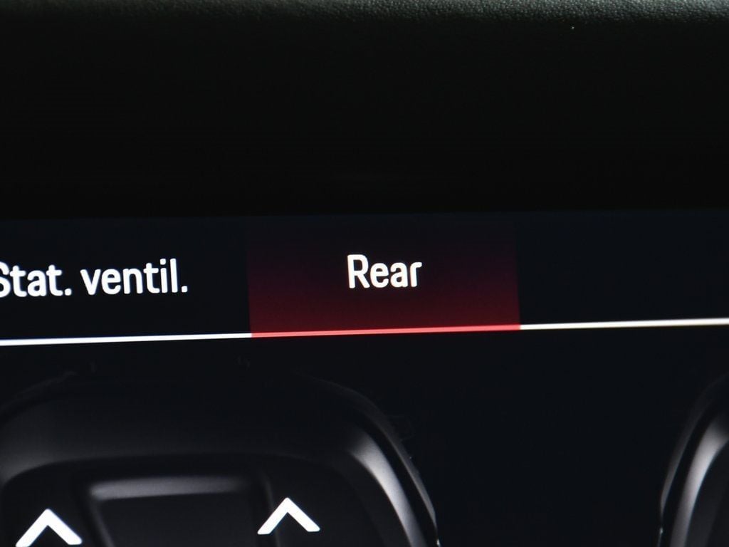 2023 Porsche Cayenne GTS photo 25