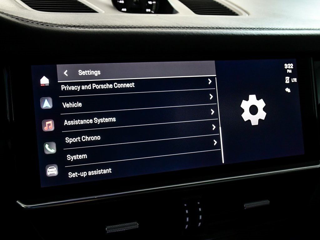 2023 Porsche Cayenne GTS photo 27