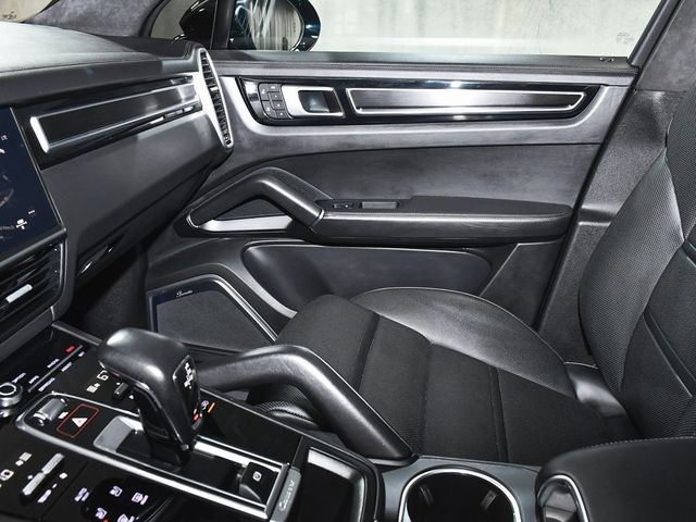 2023 Porsche Cayenne GTS - 22901511 - 51