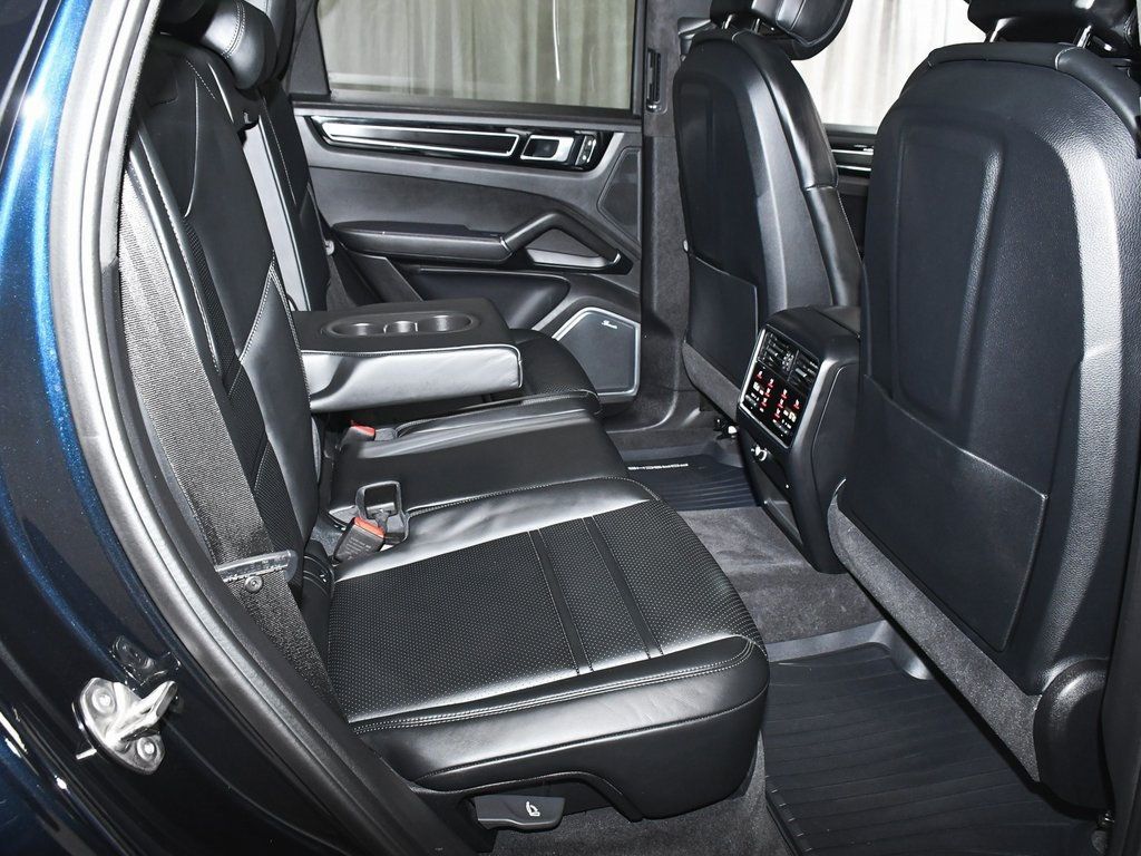 2023 Porsche Cayenne GTS photo 51