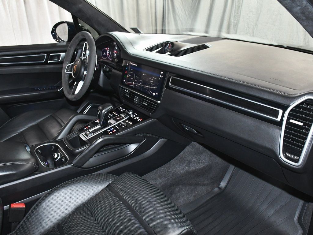 2023 Porsche Cayenne GTS photo 55