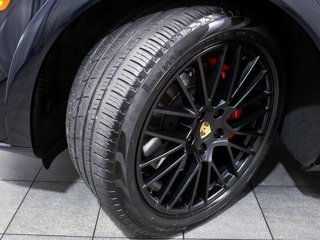 2023 Porsche Cayenne GTS - 22901511 - 6