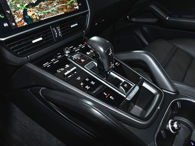 2023 Porsche Cayenne GTS - 23063029 - 41