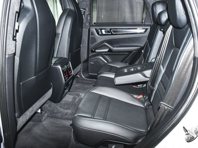 2023 Porsche Cayenne GTS - 23063029 - 50
