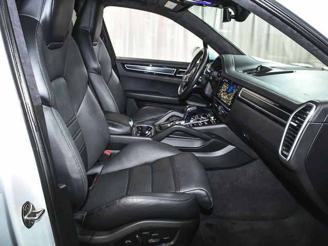 2023 Porsche Cayenne GTS - 23063029 - 55