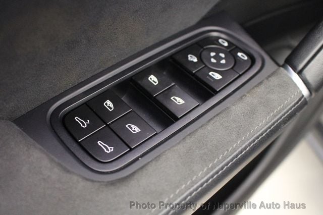 2023 Porsche Cayenne GTS Coupe - 23053312 - 10