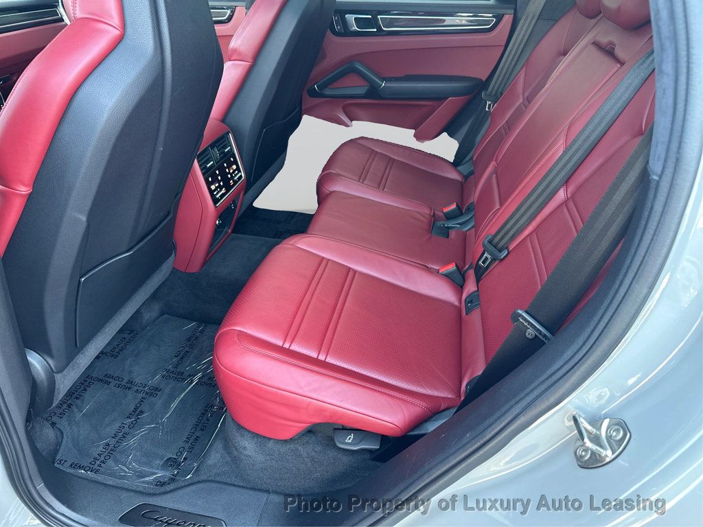 Porsche Cayenne photo 10