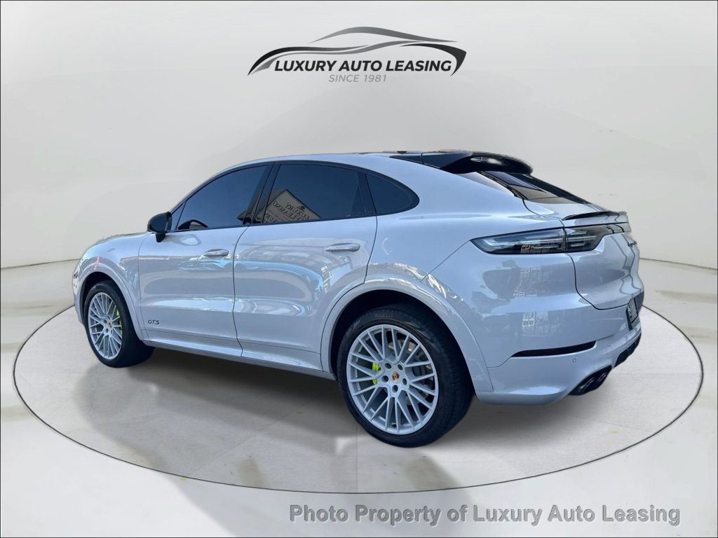 Porsche Cayenne photo 5