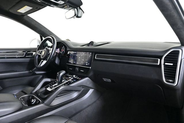 2023 Porsche Cayenne GTS Coupe - 23016769 - 16