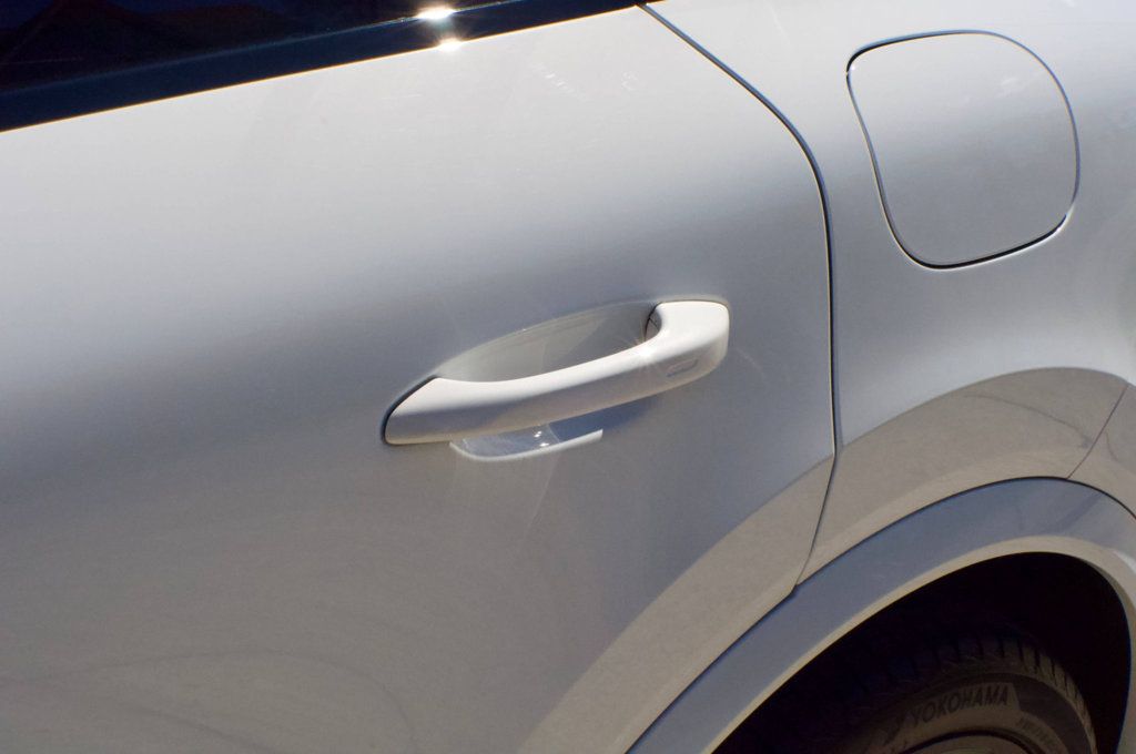 2023 Porsche Cayenne MSRP$113080/PlatinumEdition/HybridCoupe/SoftCloseDoors/NAV - 22996225 - 13