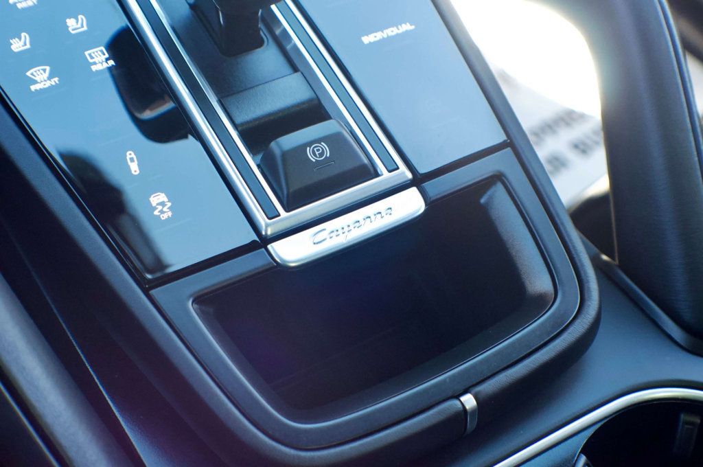 2023 Porsche Cayenne MSRP$113080/PlatinumEdition/HybridCoupe/SoftCloseDoors/NAV - 22996225 - 28