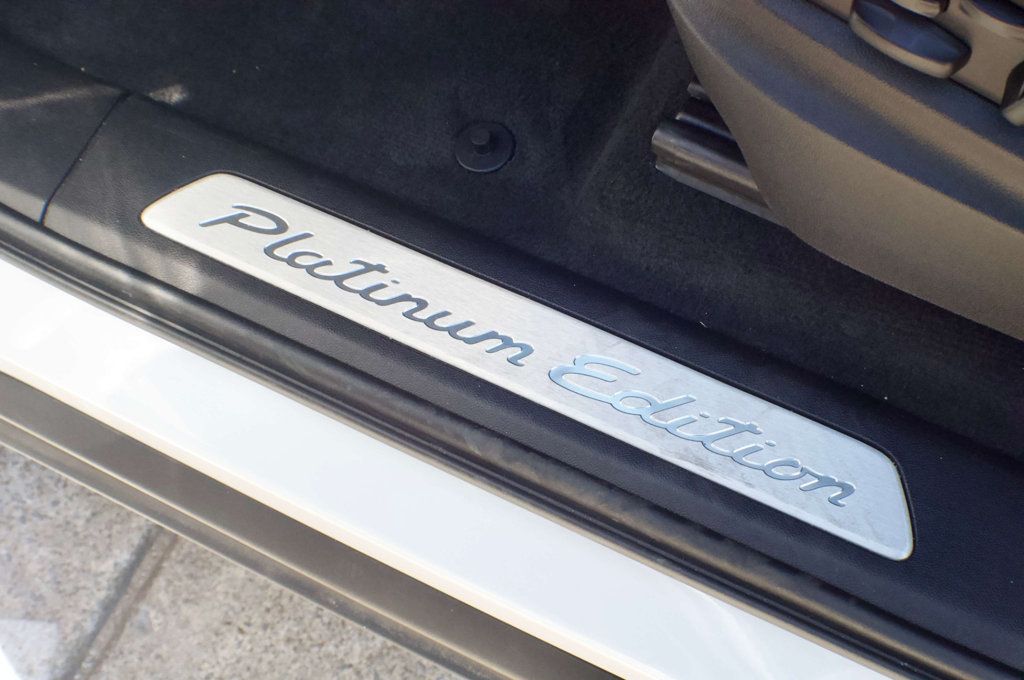 2023 Porsche Cayenne MSRP$113080/PlatinumEdition/HybridCoupe/SoftCloseDoors/NAV - 22996225 - 37