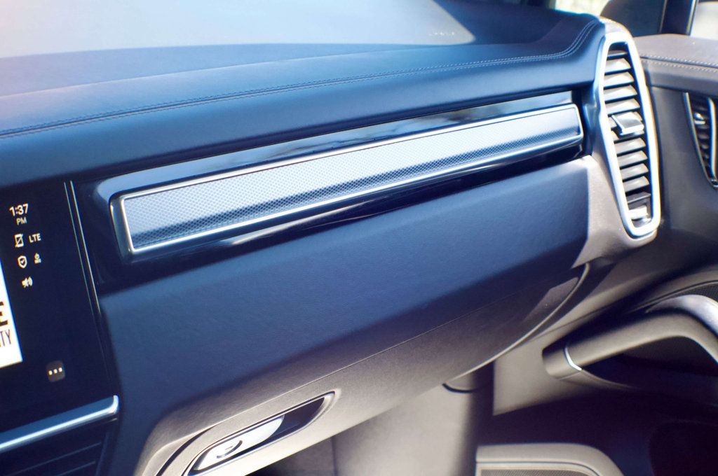 2023 Porsche Cayenne MSRP$113080/PlatinumEdition/HybridCoupe/SoftCloseDoors/NAV - 22996225 - 45