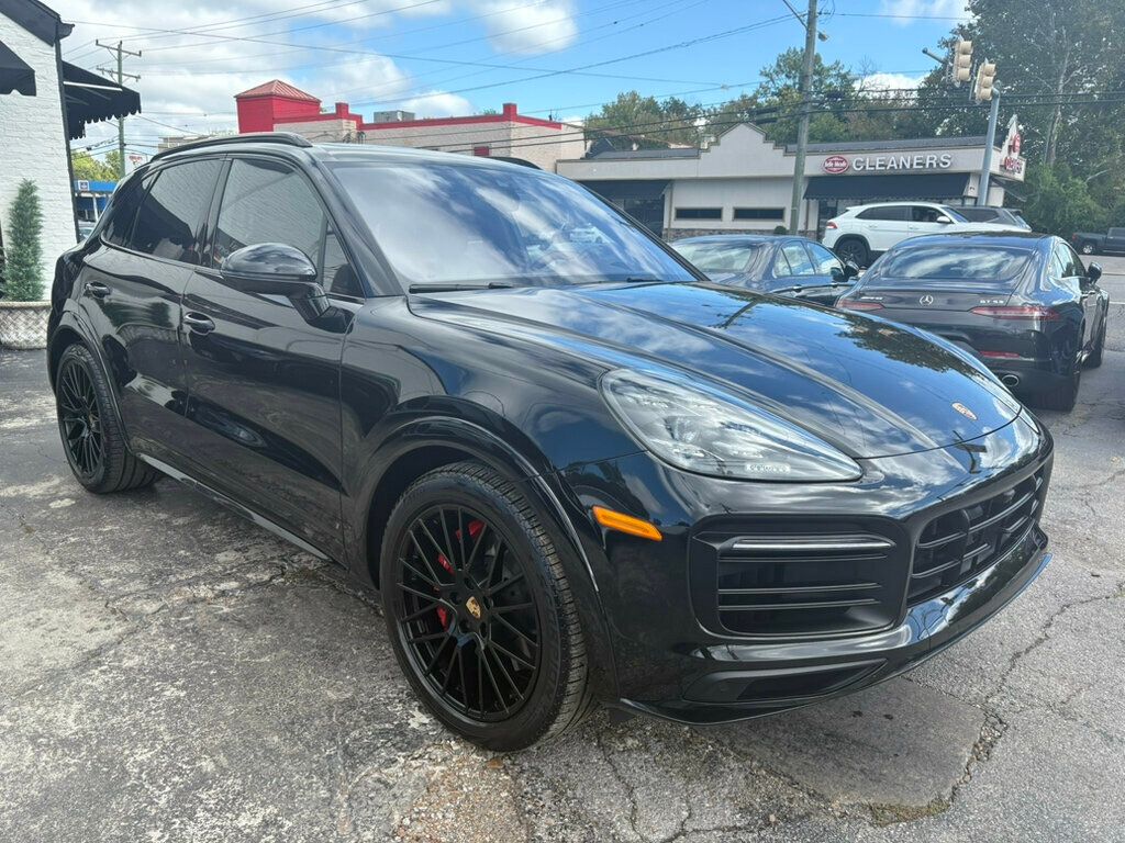 2023 Porsche Cayenne GTS photo 3