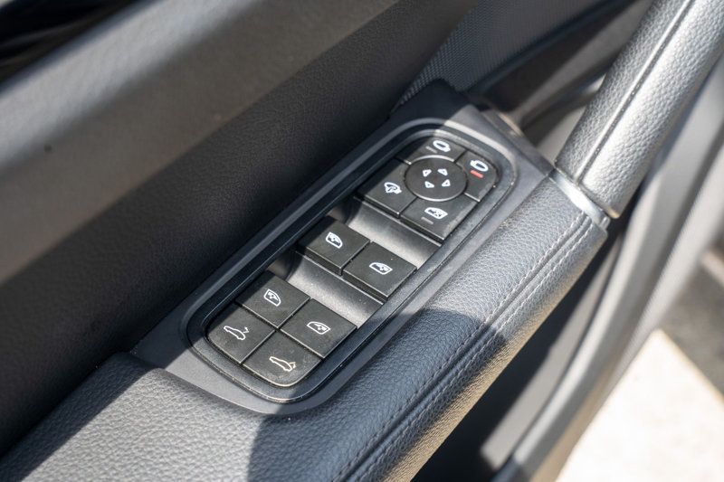 2023 Porsche Cayenne MSRP$87080/PlatinumEdition/Heated&CooledSeats/SoftCloseDoors - 23026480 - 19