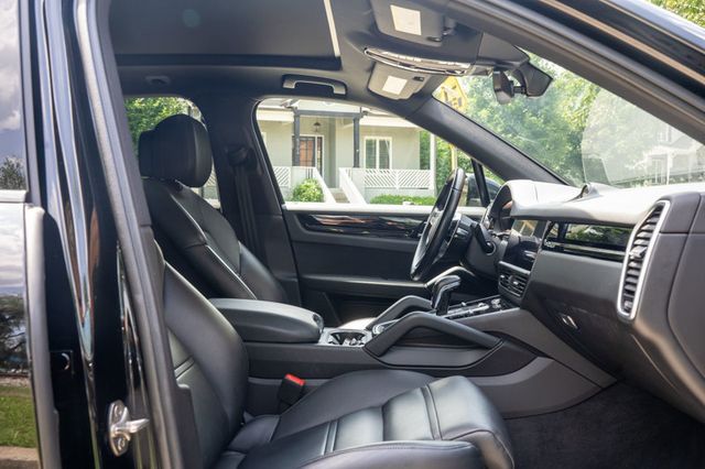 2023 Porsche Cayenne MSRP$87080/PlatinumEdition/Heated&CooledSeats/SoftCloseDoors - 23026480 - 25