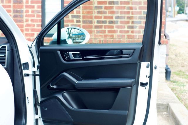 2023 Porsche Cayenne MSRP$91600/PremiumPkgPlus/AdaptiveCruiseControl/SoftCloseDoors - 22969053 - 14