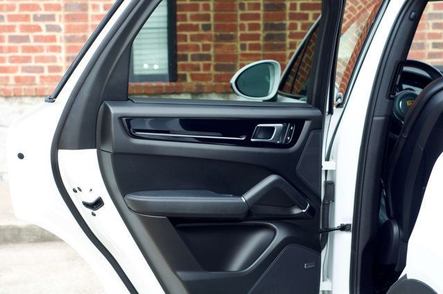 2023 Porsche Cayenne MSRP$91600/PremiumPkgPlus/AdaptiveCruiseControl/SoftCloseDoors - 22969053 - 17