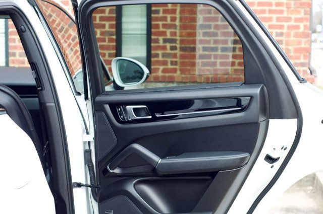 2023 Porsche Cayenne MSRP$91600/PremiumPkgPlus/AdaptiveCruiseControl/SoftCloseDoors - 22969053 - 20
