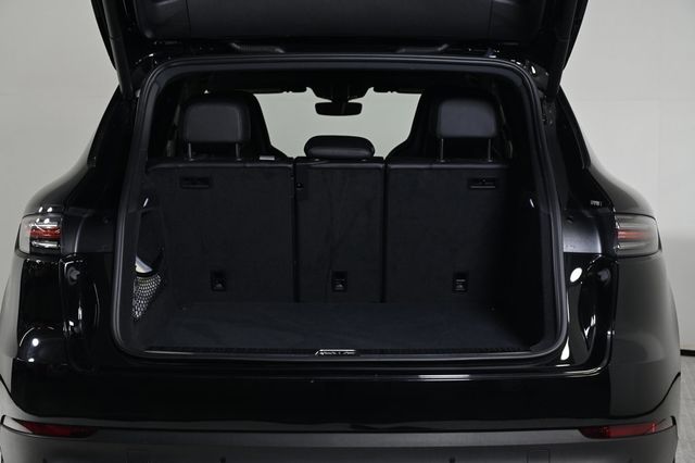 2023 Porsche Cayenne Platinum Edition - 22967647 - 23