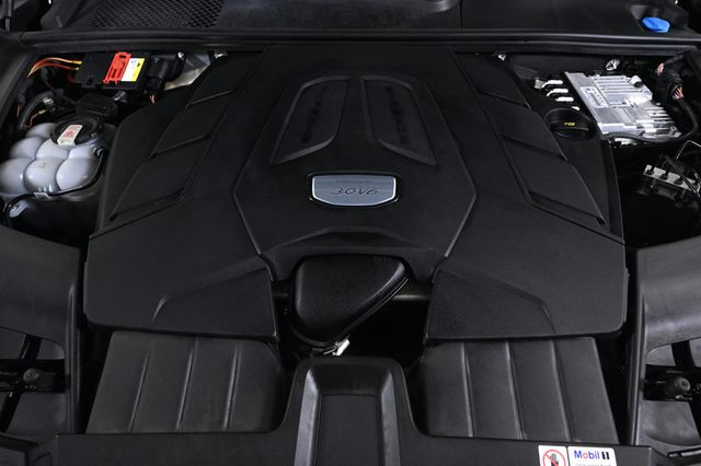 2023 Porsche Cayenne Platinum Edition - 22967647 - 24