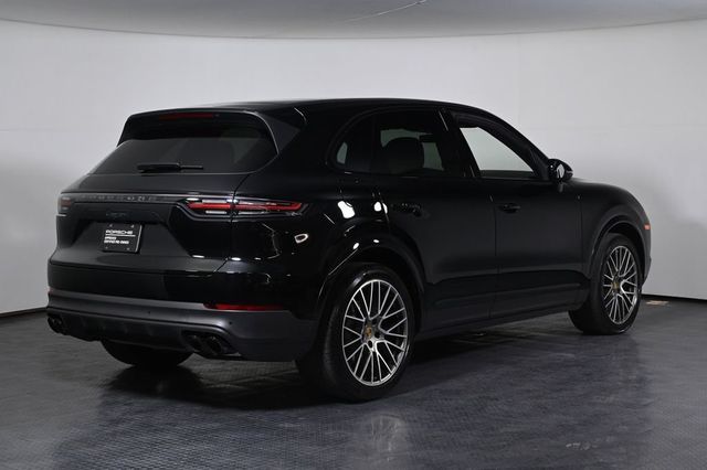 2023 Porsche Cayenne Platinum Edition - 23016410 - 6