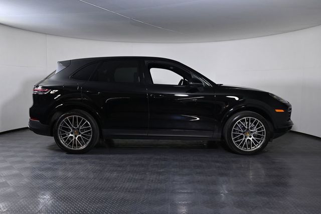 2023 Porsche Cayenne Platinum Edition - 23016410 - 7