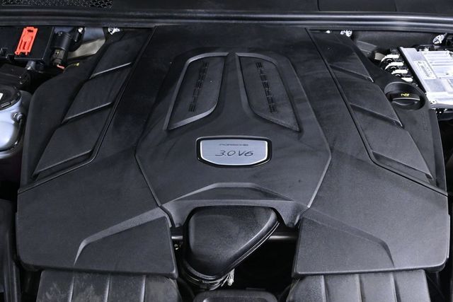 2023 Porsche Cayenne Platinum Edition - 23022154 - 27