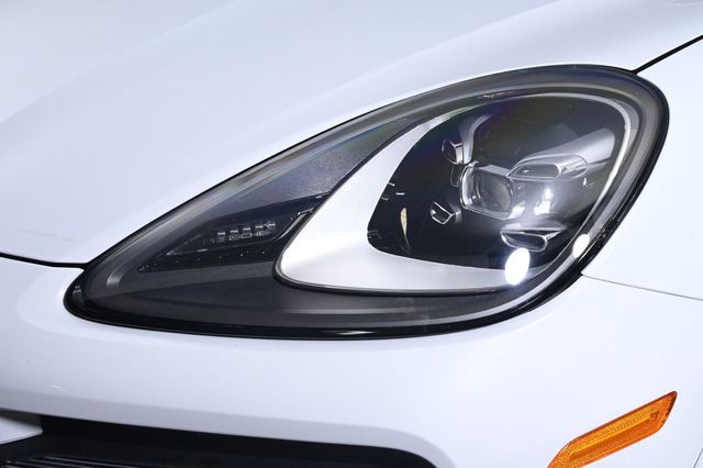 2023 Porsche Cayenne Platinum Edition - 23023072 - 25